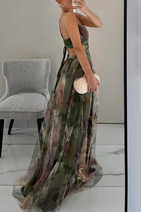 Women's floral mesh maxi dress – Fitted bodice, flowing skirt
