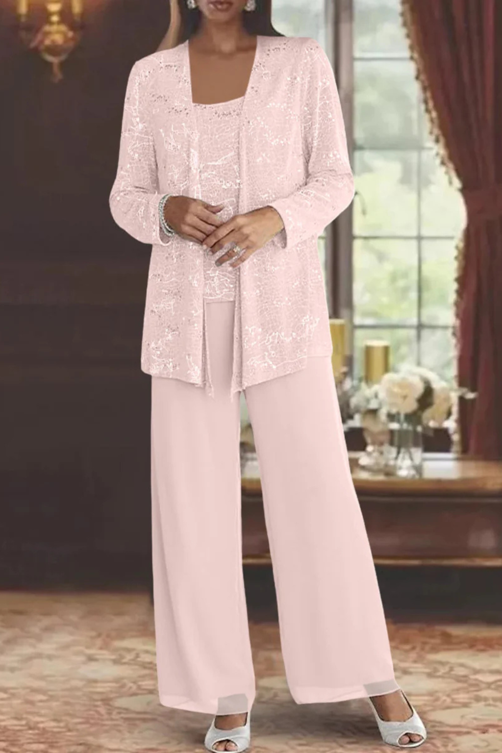 Three-Piece Women's Costume with Sequins and Lace – Wide-Leg Pants