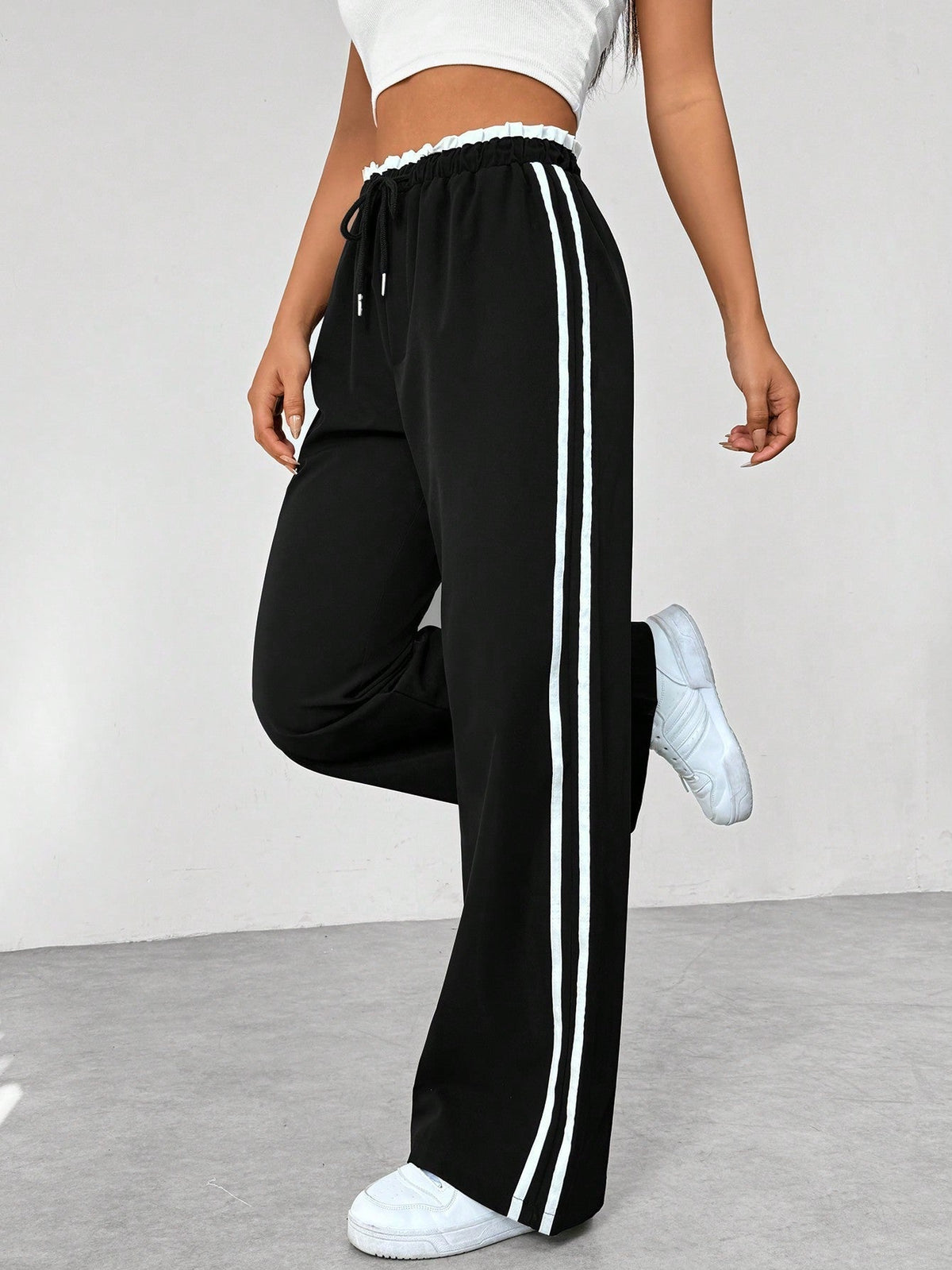 Women's Wide-Leg Jogging Pants – Elastic Waist, Relaxed Fit