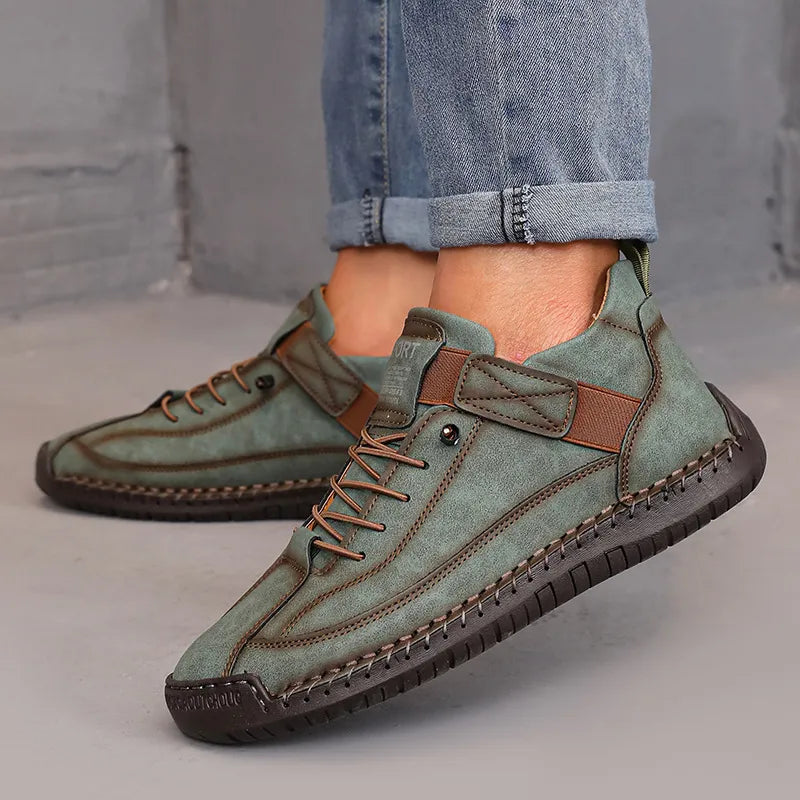 Women’s Casual Outdoor Boot – Hand-Stitched Low Shaft