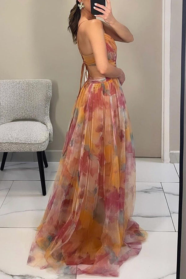 Women's floral mesh maxi dress – Fitted bodice, flowing skirt