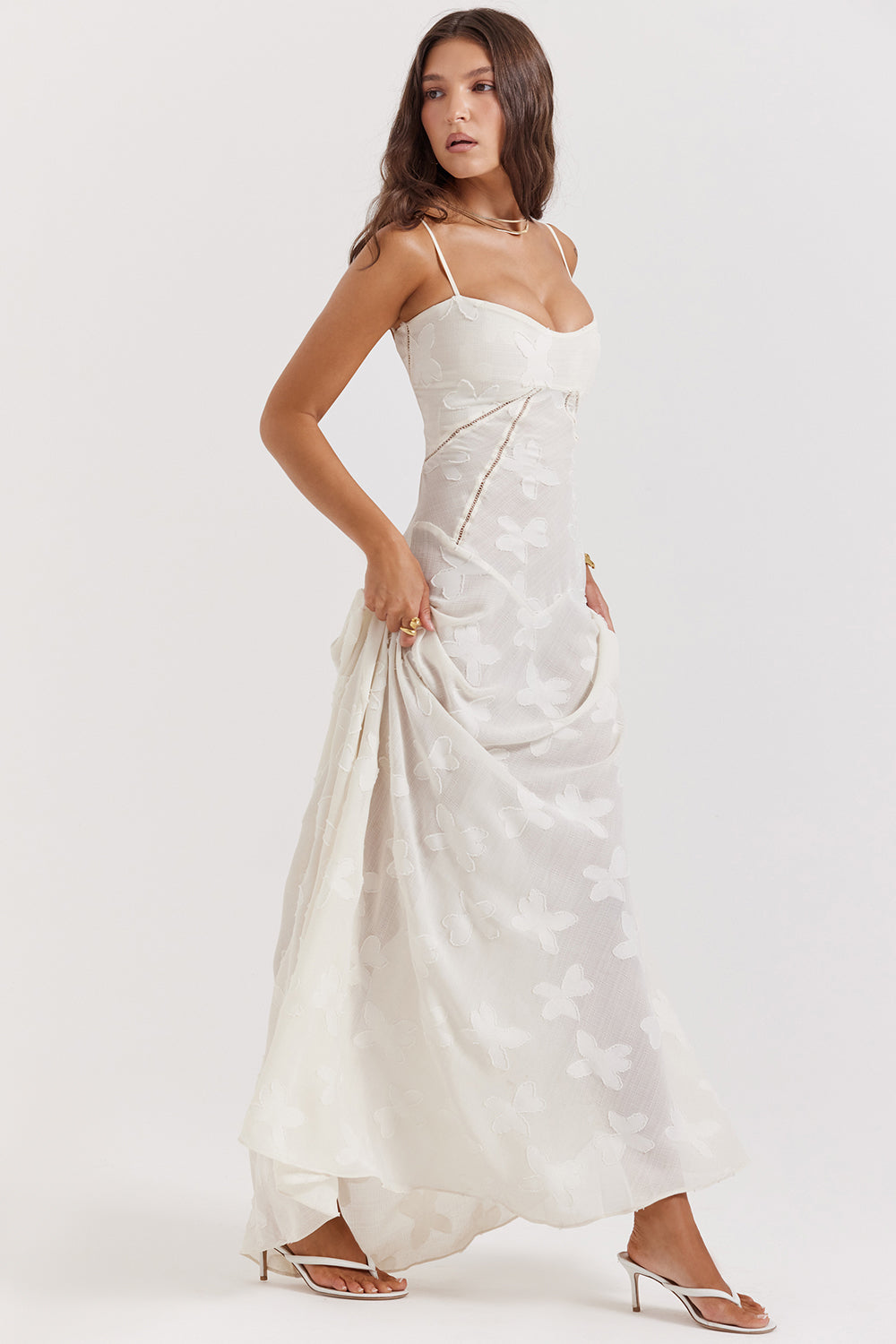 Women's strappy maxi dress – Fitted cut with flared hem