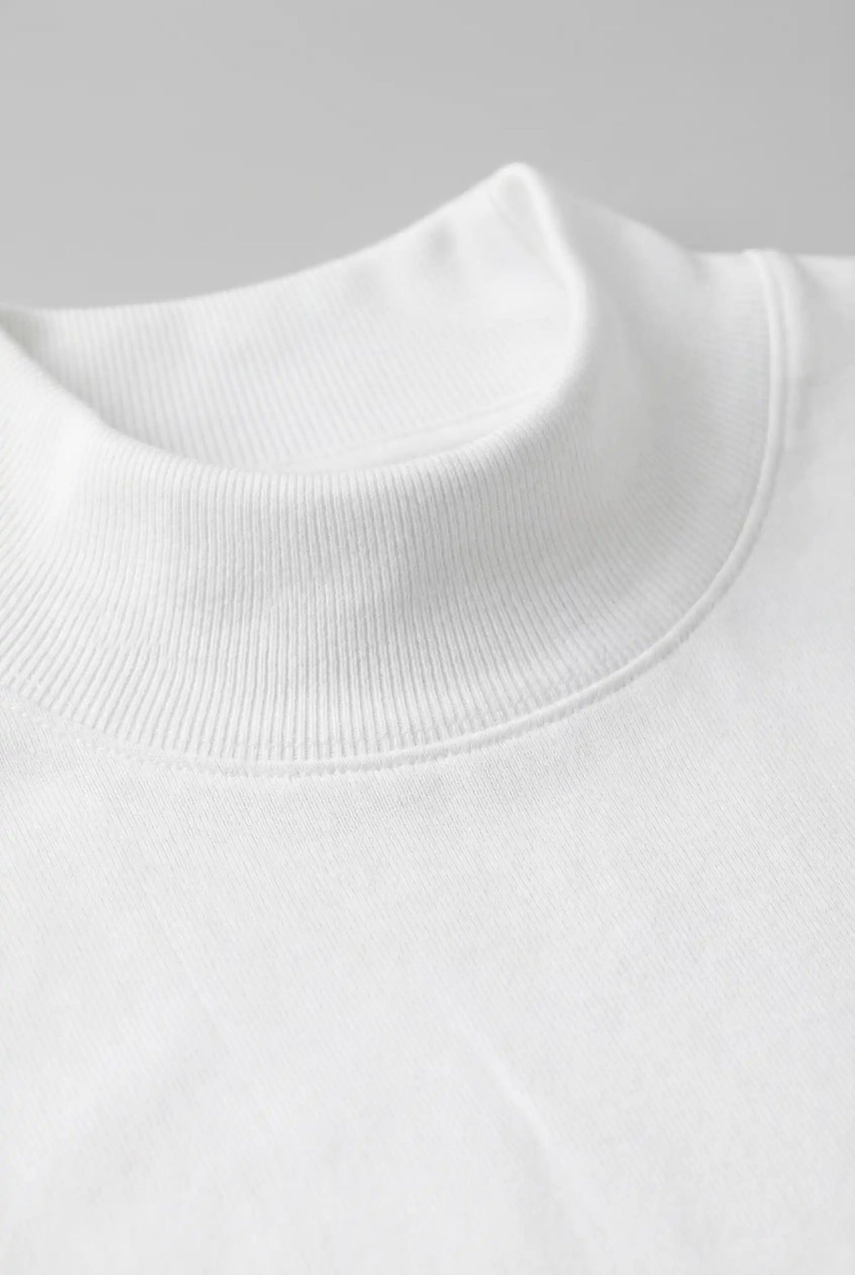 Men's Fitted Stretch T-Shirt – Slim Fit Ribbed Neck