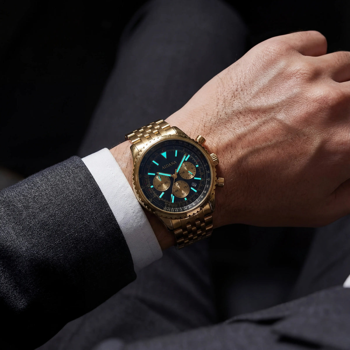 Calder Mayne | Men's Gold Stainless Steel Watch – Luminous and Waterproof Quartz 43 mm