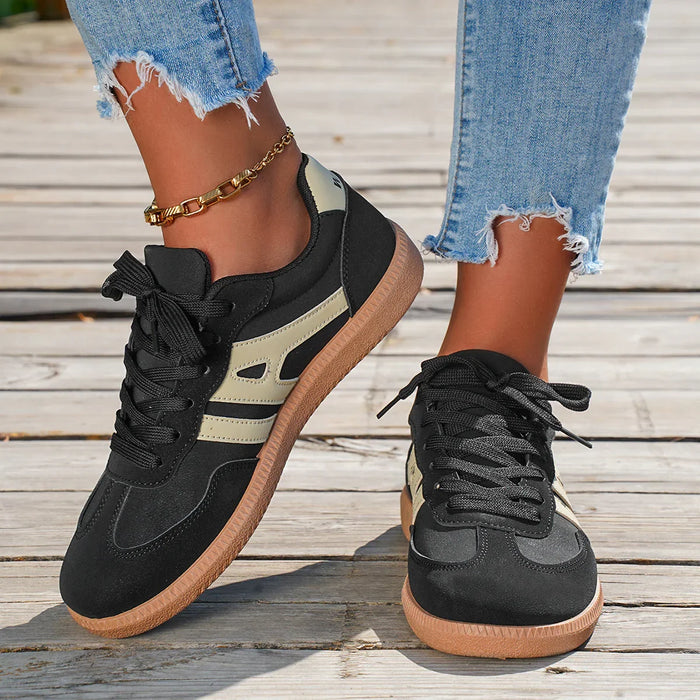 Women's orthopaedic leather trainers – low-top lace-up
