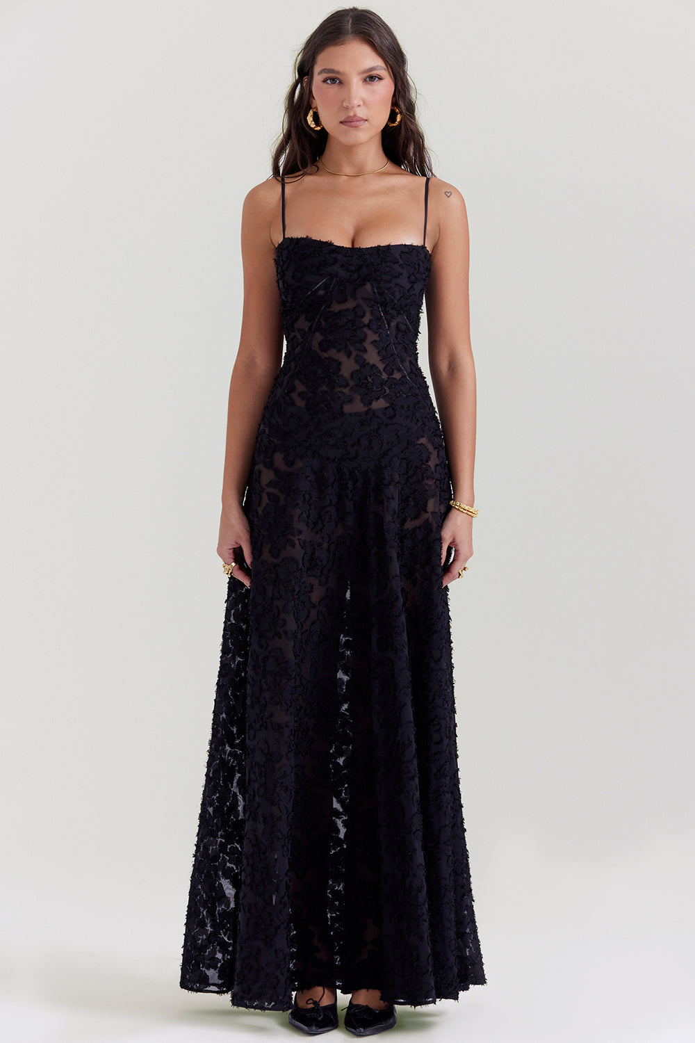 Women's strappy maxi dress – Fitted cut with flared hem