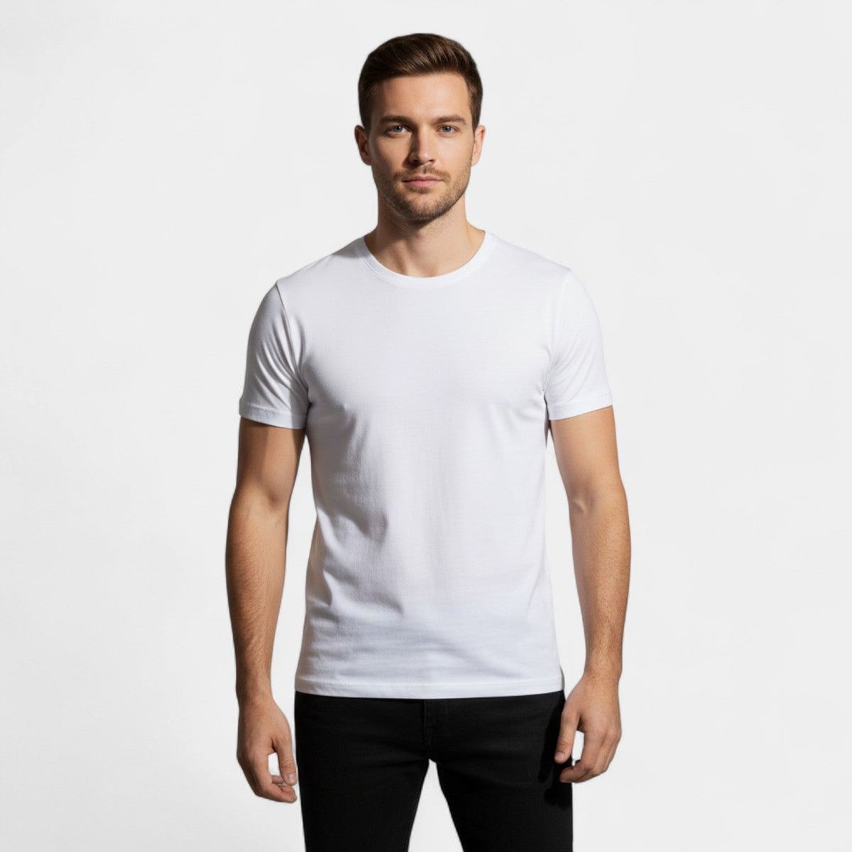 Set of 3 men's round neck thick cotton T-shirts – refined, durable, everyday essentials