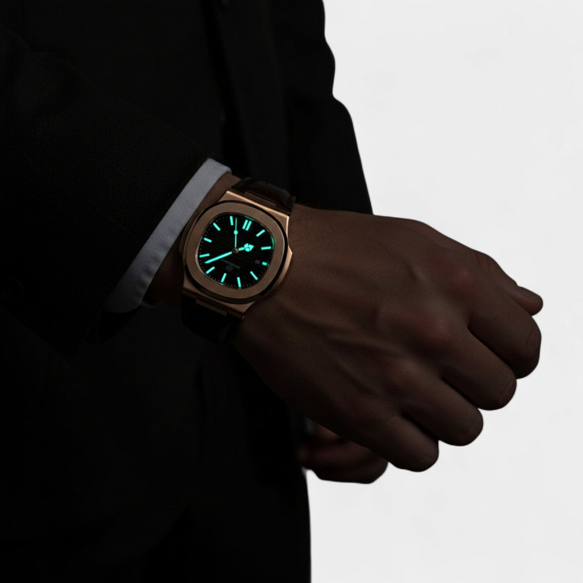 Men's Watch Leather Strap – Luminous and Waterproof Quartz 40 mm