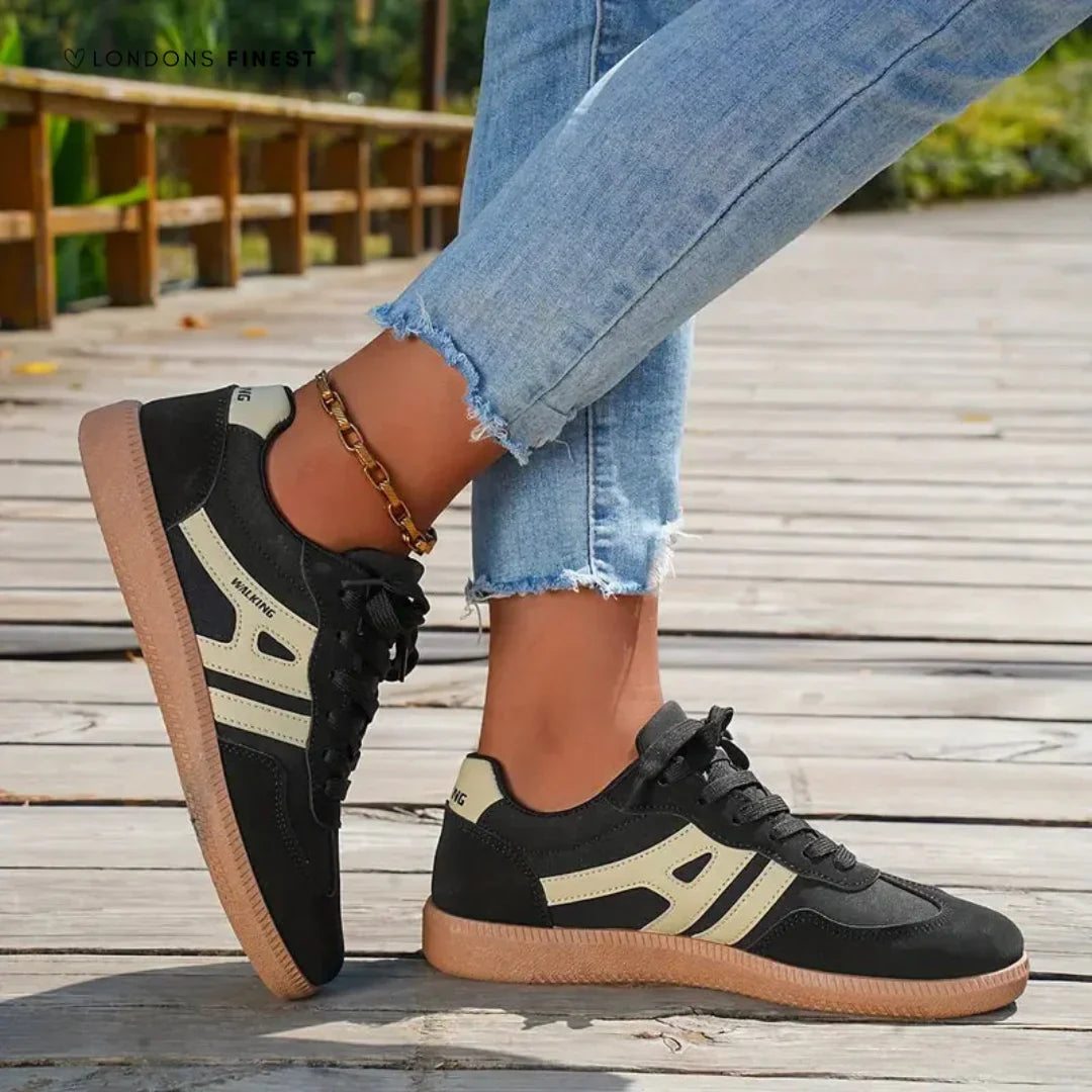 Women's orthopaedic leather trainers – low-top lace-up