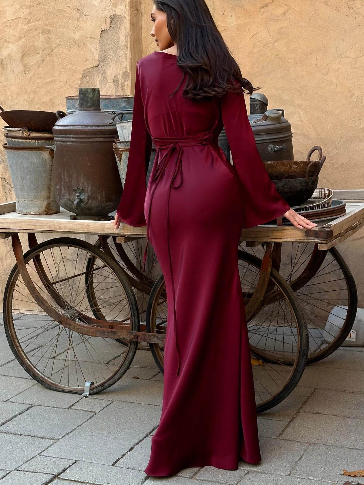 Women's Long Dress with Long Sleeves – Flowing and Casual Fit