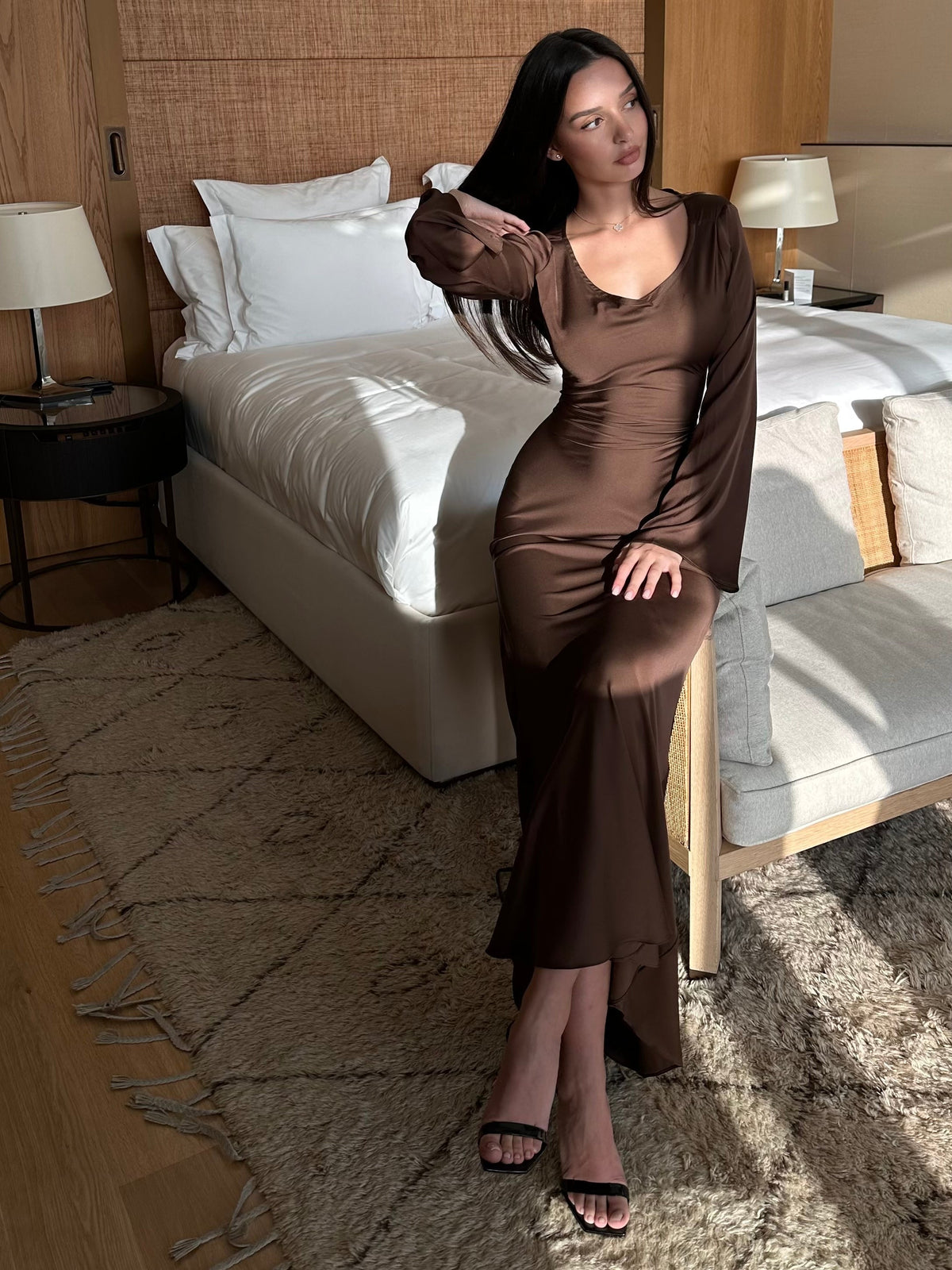 Women's Long Dress with Long Sleeves – Flowing and Casual Fit