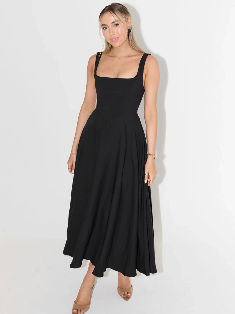 Women's square-neck midi dress – sleeveless flared fit