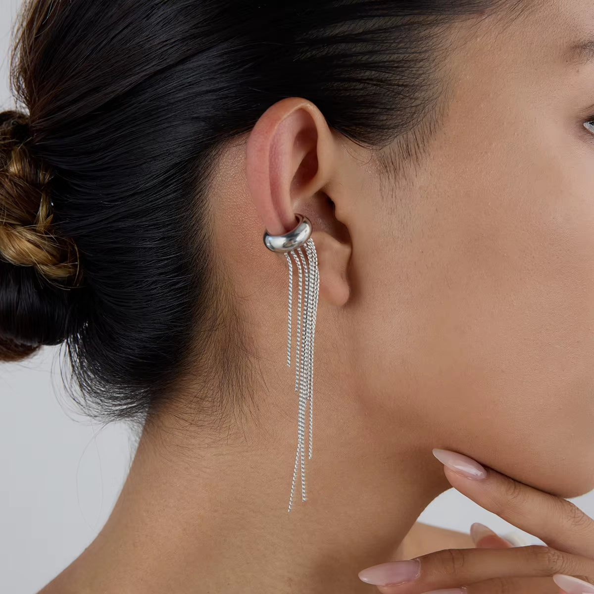 Women's stainless steel tassel ear cuff – Long statement drop