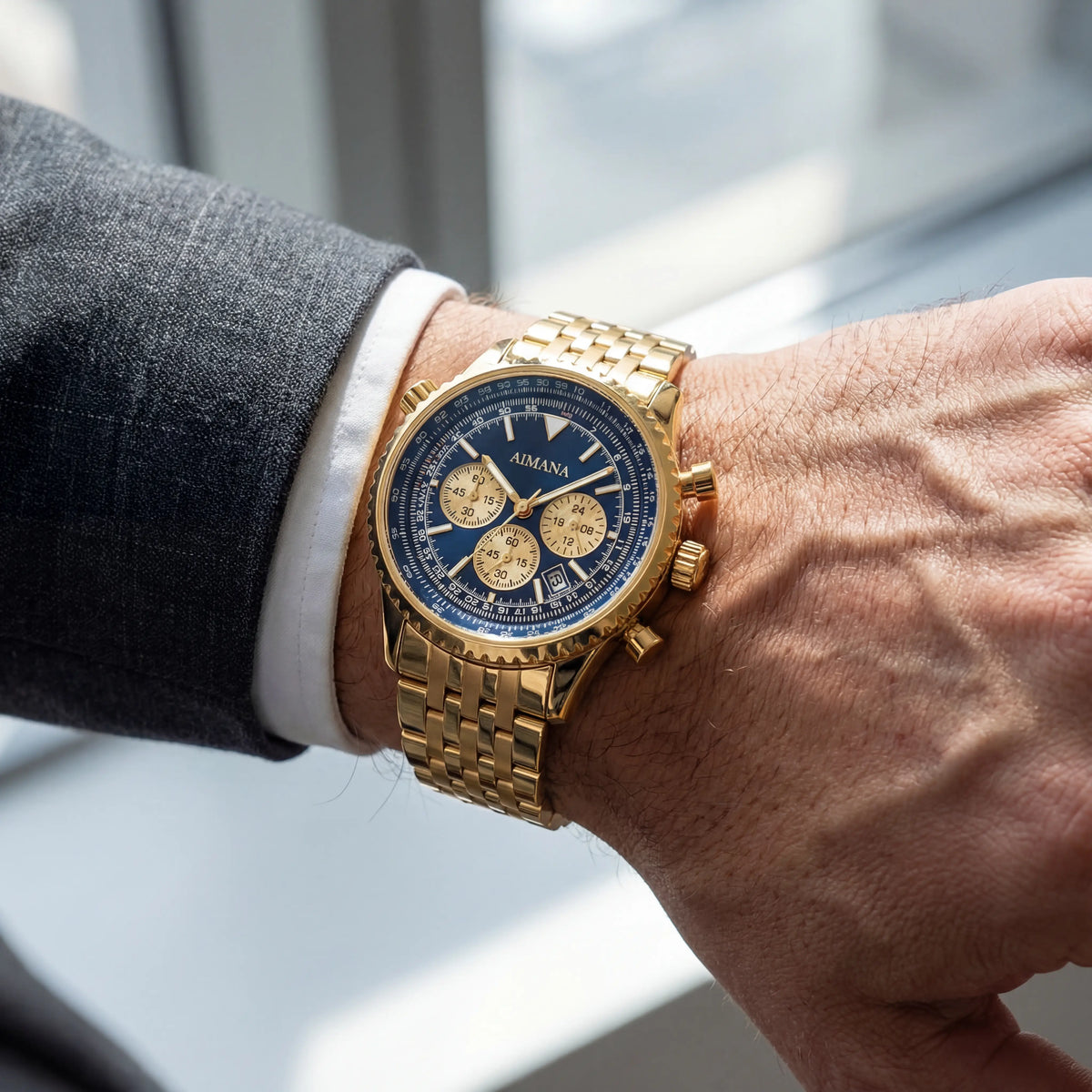 Calder Mayne | Men's Gold Stainless Steel Watch – Luminous and Waterproof Quartz 43 mm