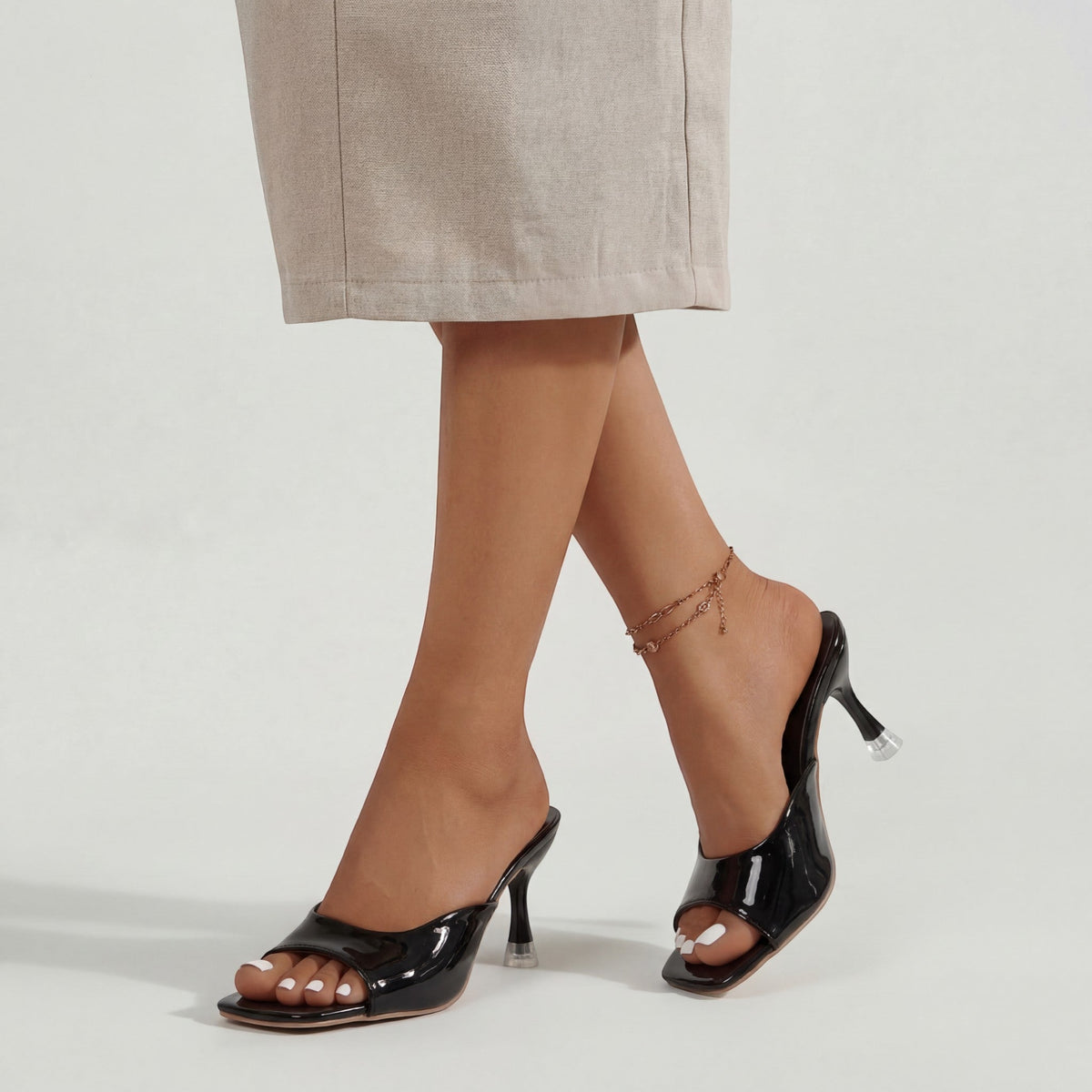 Women's glossy leather heeled mules – Square toe