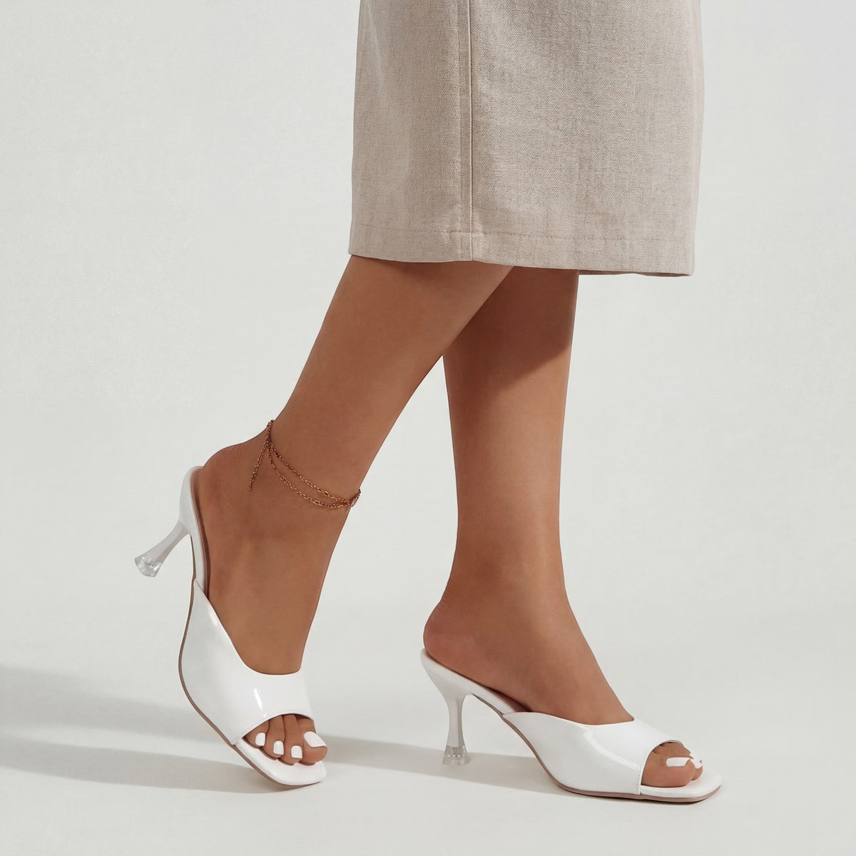 Women's glossy leather heeled mules – Square toe
