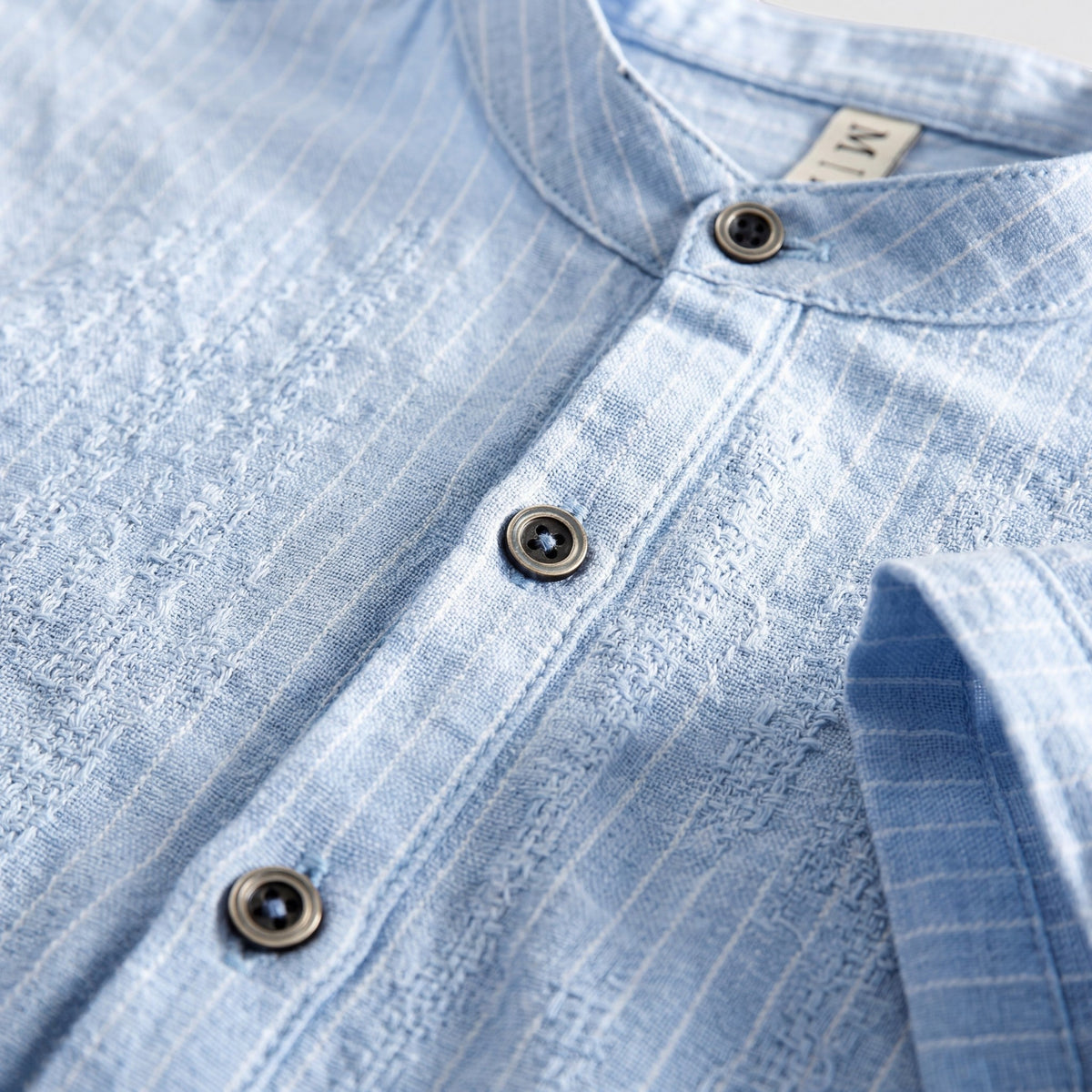 Men's short-sleeved linen shirt – Loose fit, striped