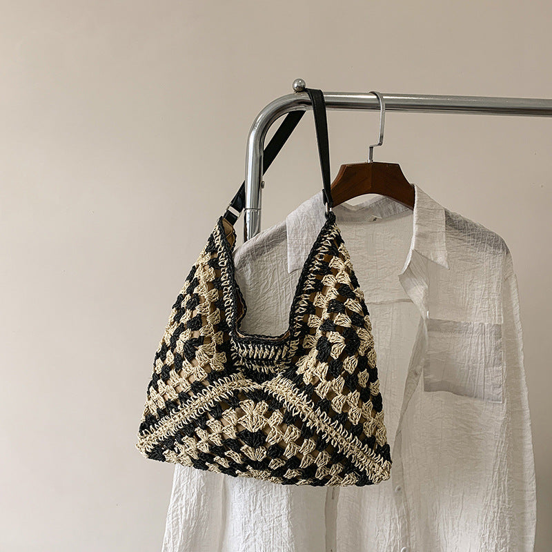Women's Shoulder Bag Handwoven in Straw – Openwork Contrasting Weave
