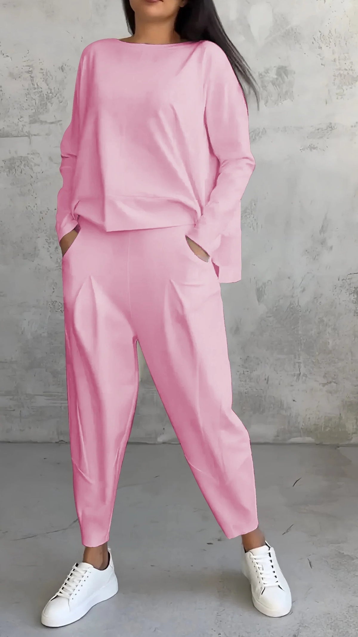 Women's Two-Piece Set - Long-Sleeved Top & Tapered Trousers