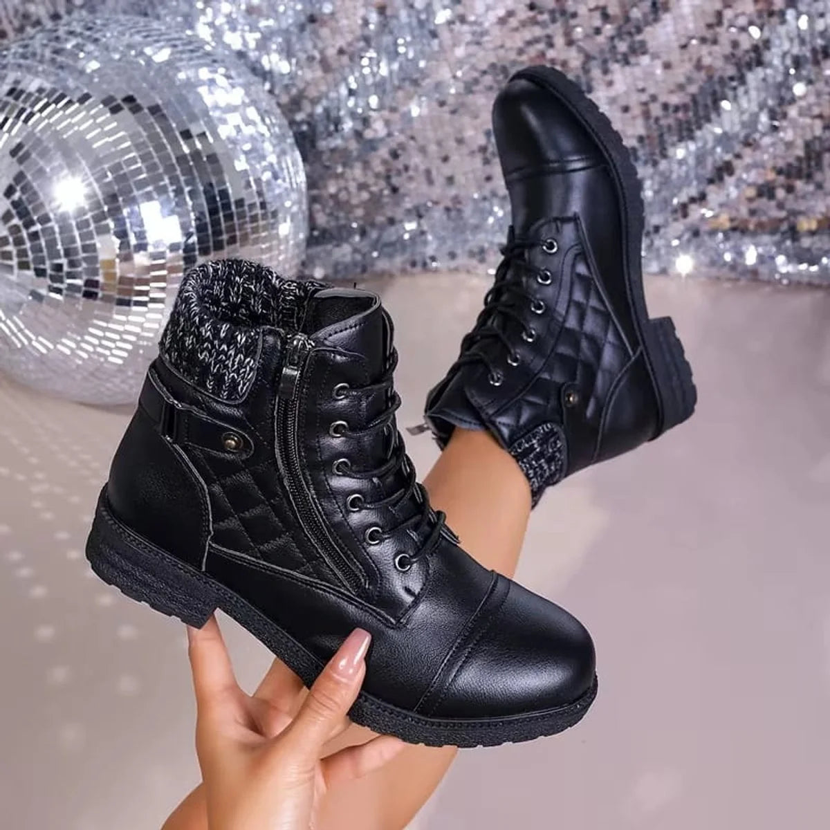 Women's Quilted Ankle Boots - Laces and practical side zip