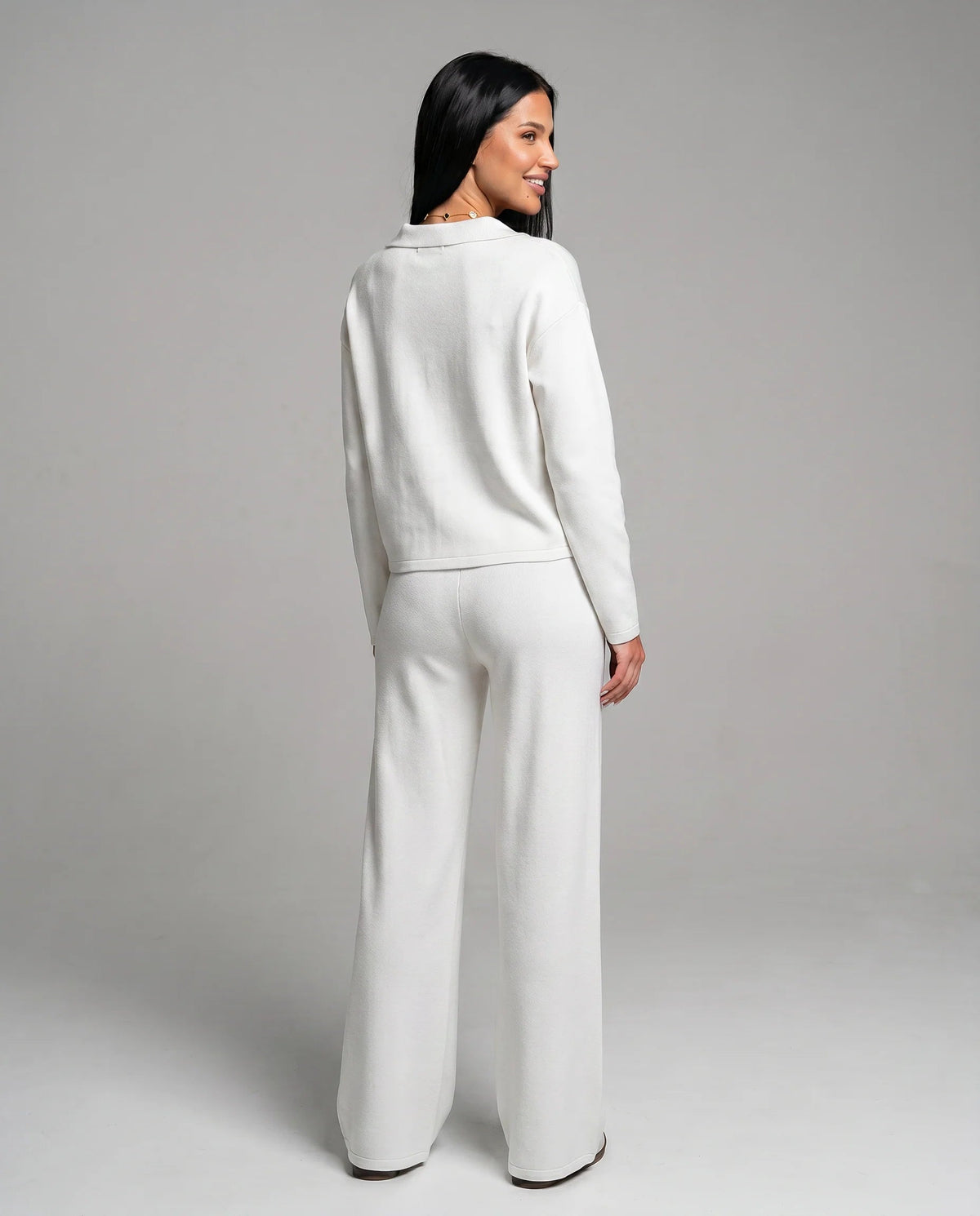 Women's Two-Piece Set – Relaxed V-Neck Top and Wide-Leg Trousers