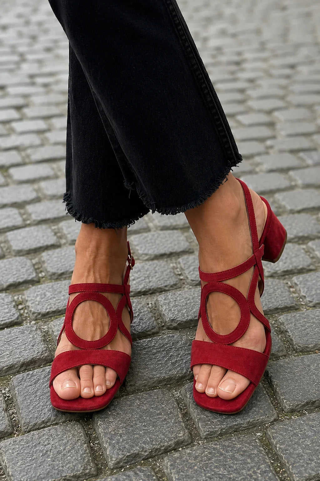 Women's Heeled Sandal – Sculpted Ankle Strap