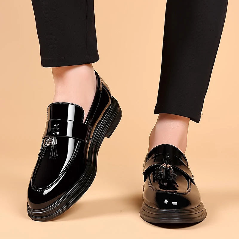 Men's Loafers – Smooth Upper, Flexible Classic Sole