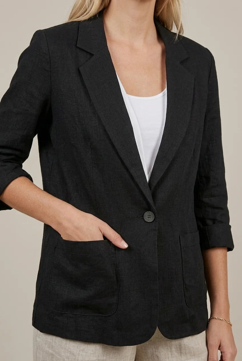 Women's Relaxed-Fit Blazer – Notched Lapel, Three-Quarter Sleeves