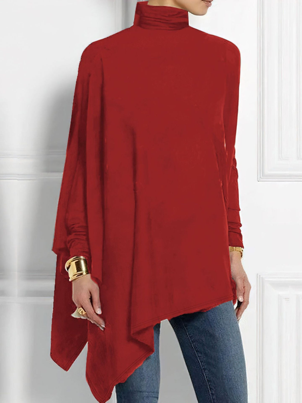 Women's Draped Long-Sleeve Top – Elegant Asymmetrical Hem