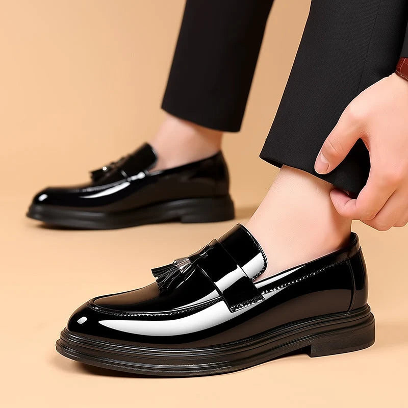 Men's Loafers – Smooth Upper, Flexible Classic Sole