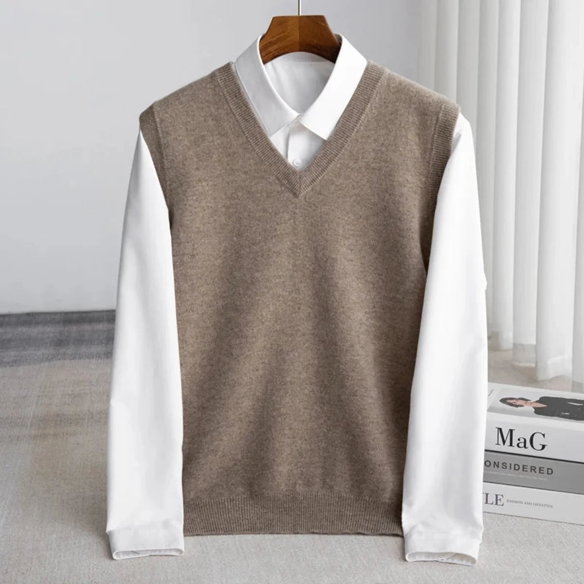 Men's Sleeveless Knit Vest – Relaxed-Fit Casual Sweater