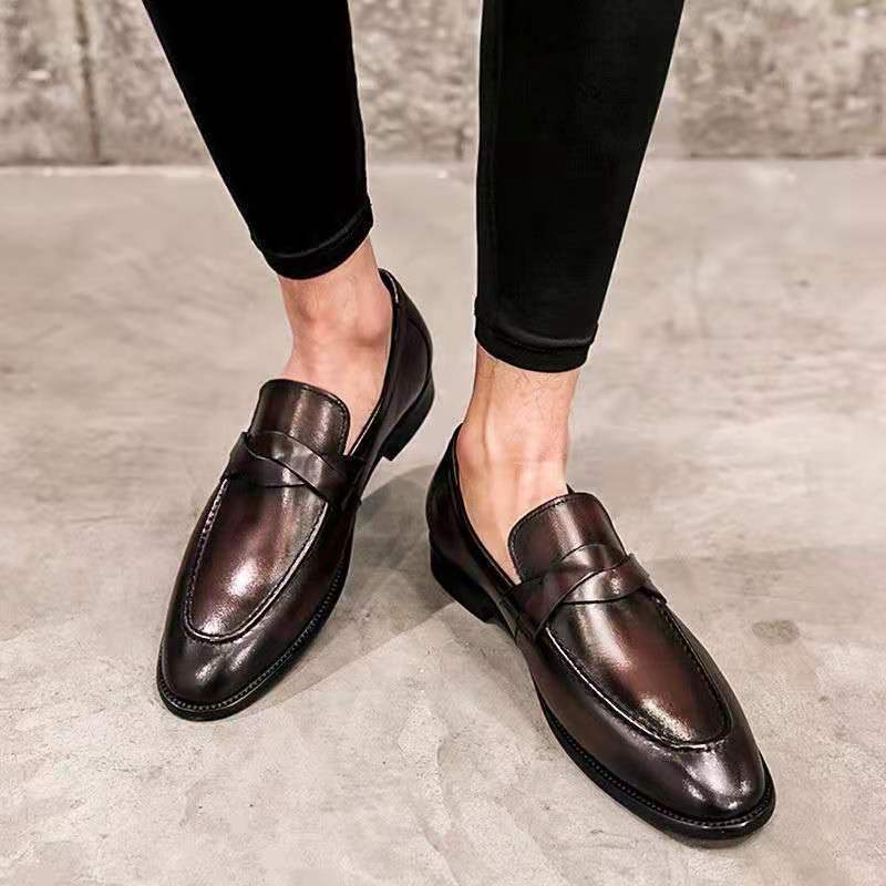 Men's Slip-On Moccasins – Classic Minimalist Silhouette