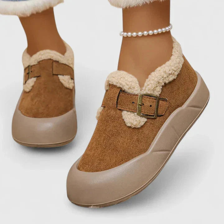 Fleece-Lined Clog Slippers for Women – Decorative Buckle