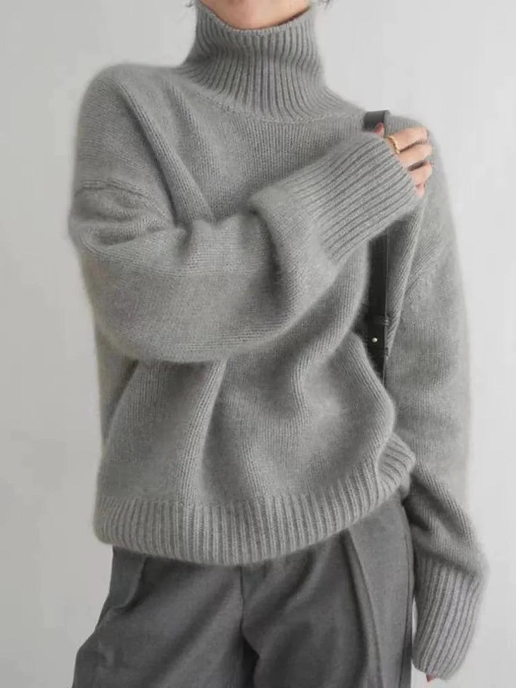 Women's Wool Turtleneck Sweater – Comfortable Chunky Knit