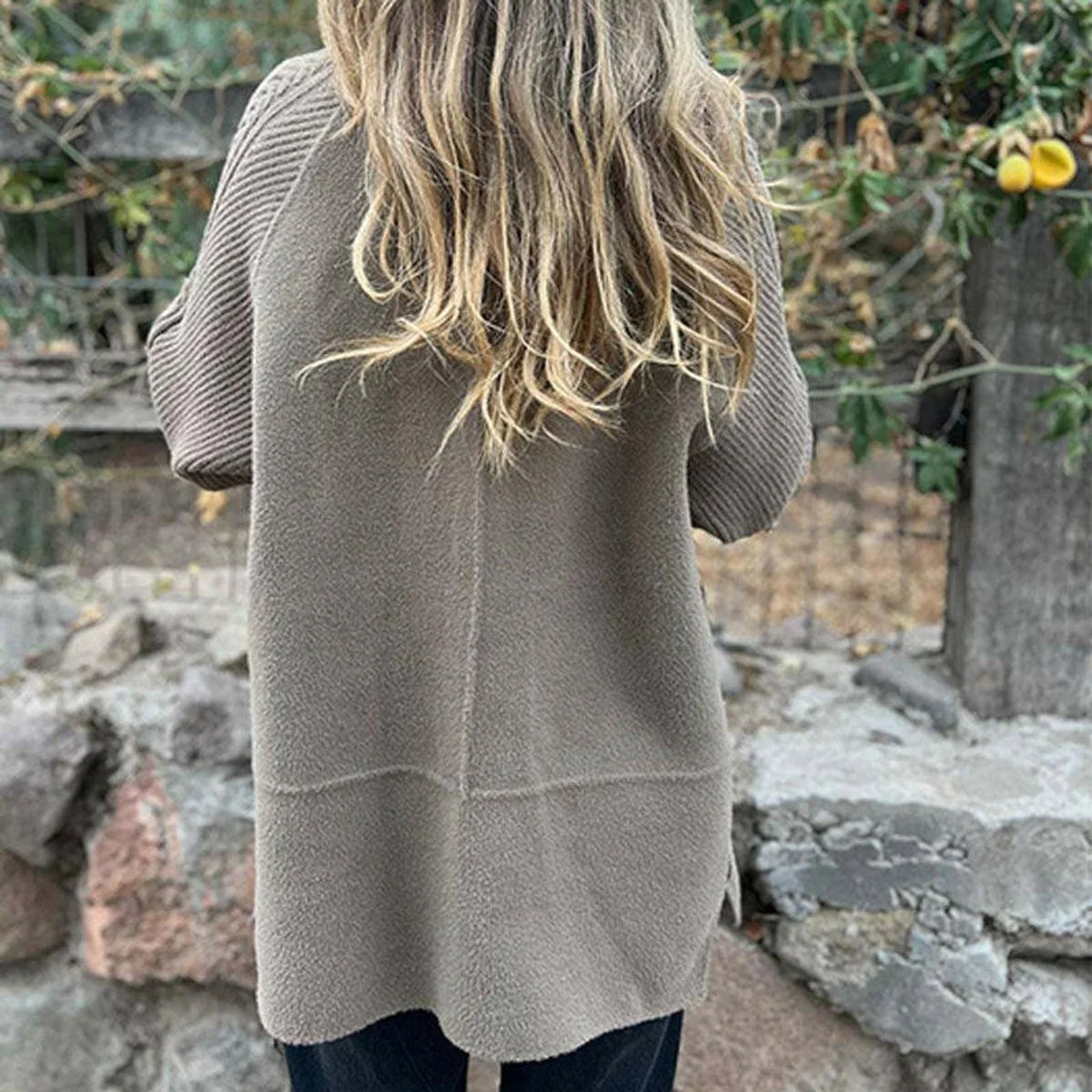 Women's Mid-Length Knitwear Coat – Textured Flared Sleeves