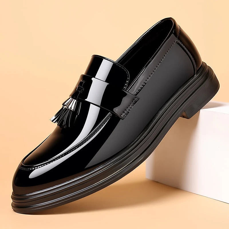 Men's Loafers – Smooth Upper, Flexible Classic Sole