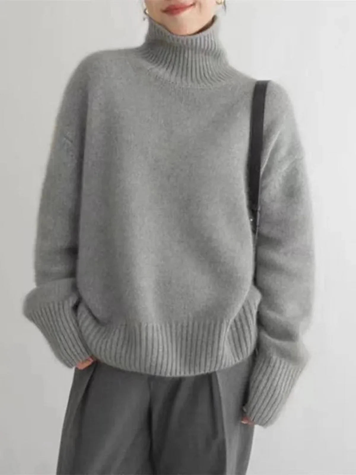 Women's Wool Turtleneck Sweater – Comfortable Chunky Knit