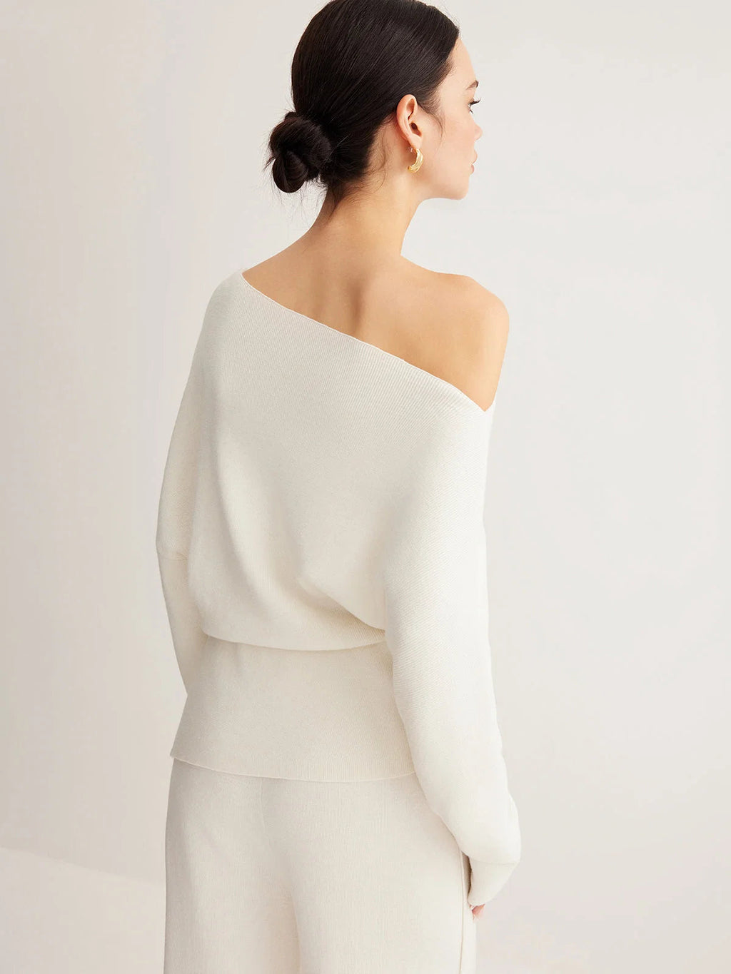 Women's Off-Shoulder Sweater – Relaxed Slim Fit