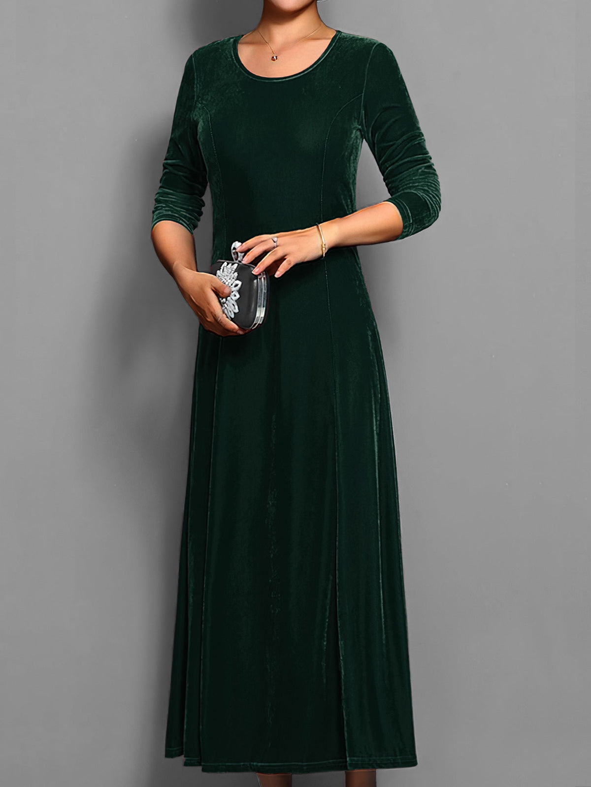 Women's Long Velvet Dress – A-Line Fit, Elegant 3/4 Sleeves