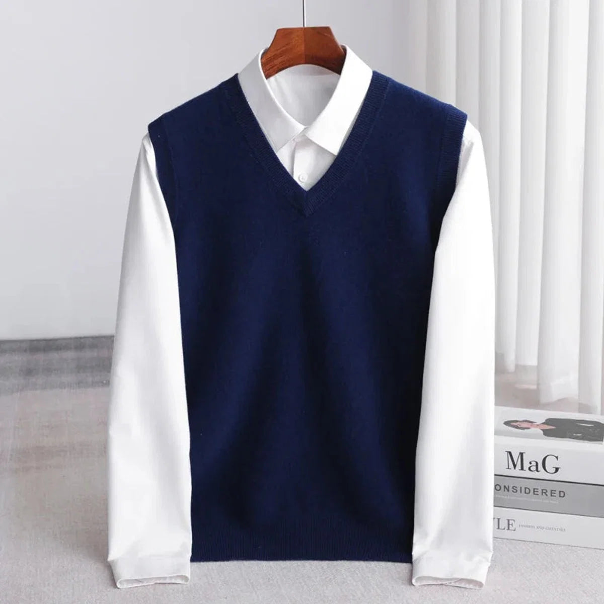 Men's Sleeveless Knit Vest – Relaxed-Fit Casual Sweater