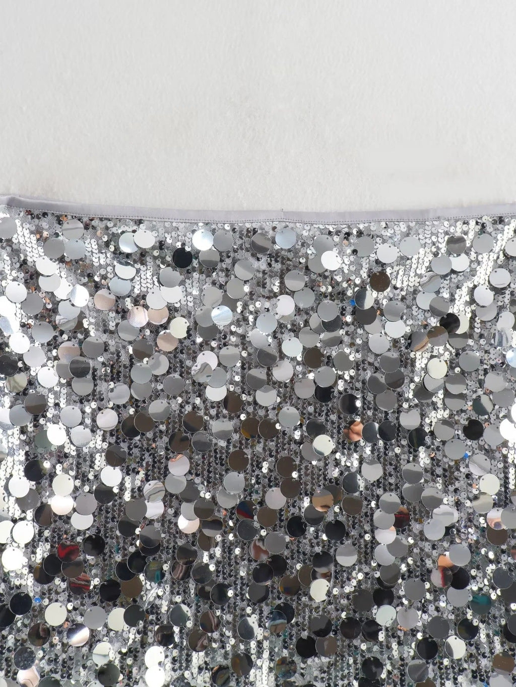 Women's Mini Sequin Skirt – Sheath Silhouette, Shiny Effect