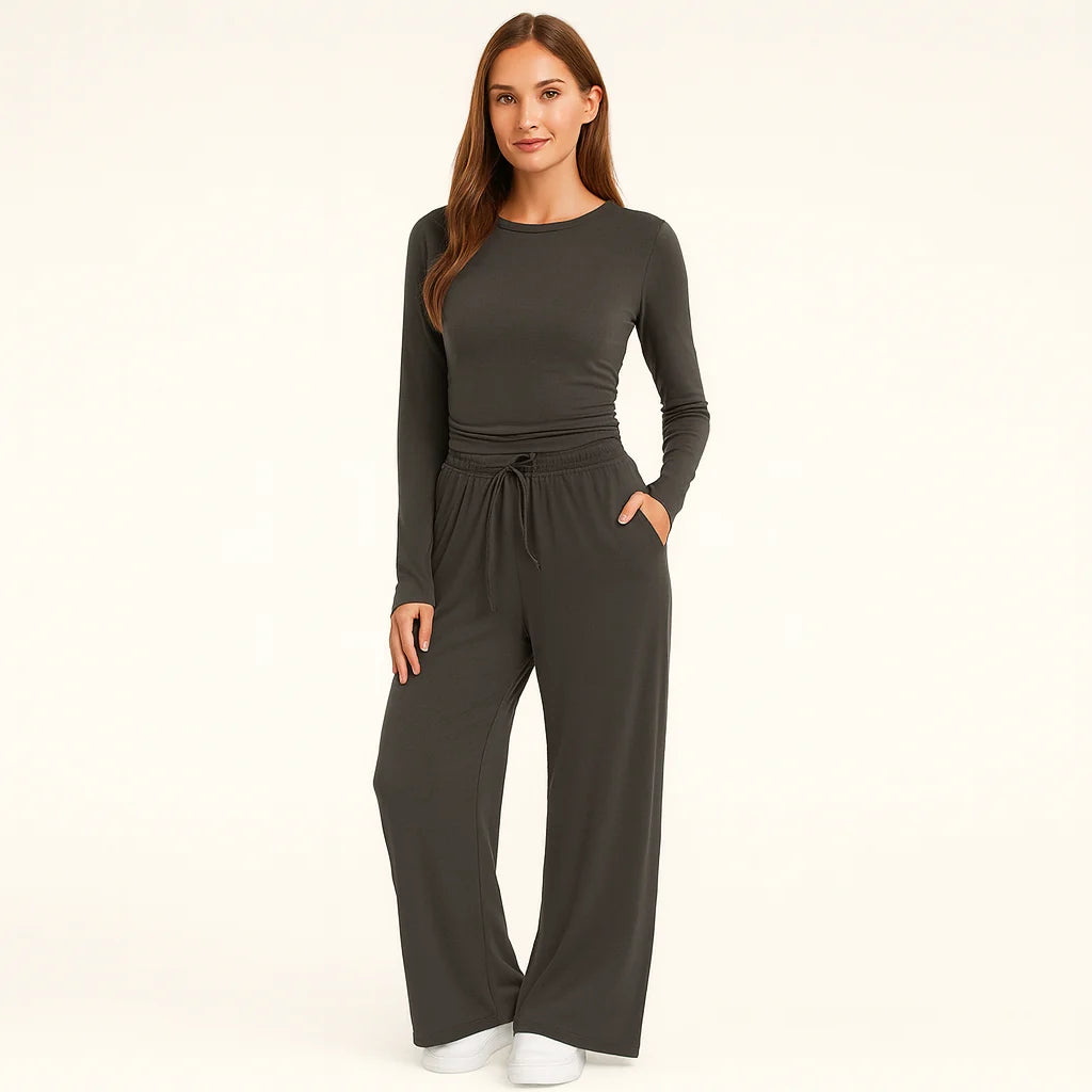 Women's Two-Piece Set - High-Waisted Wide-Leg Trousers & Long-Sleeved Top