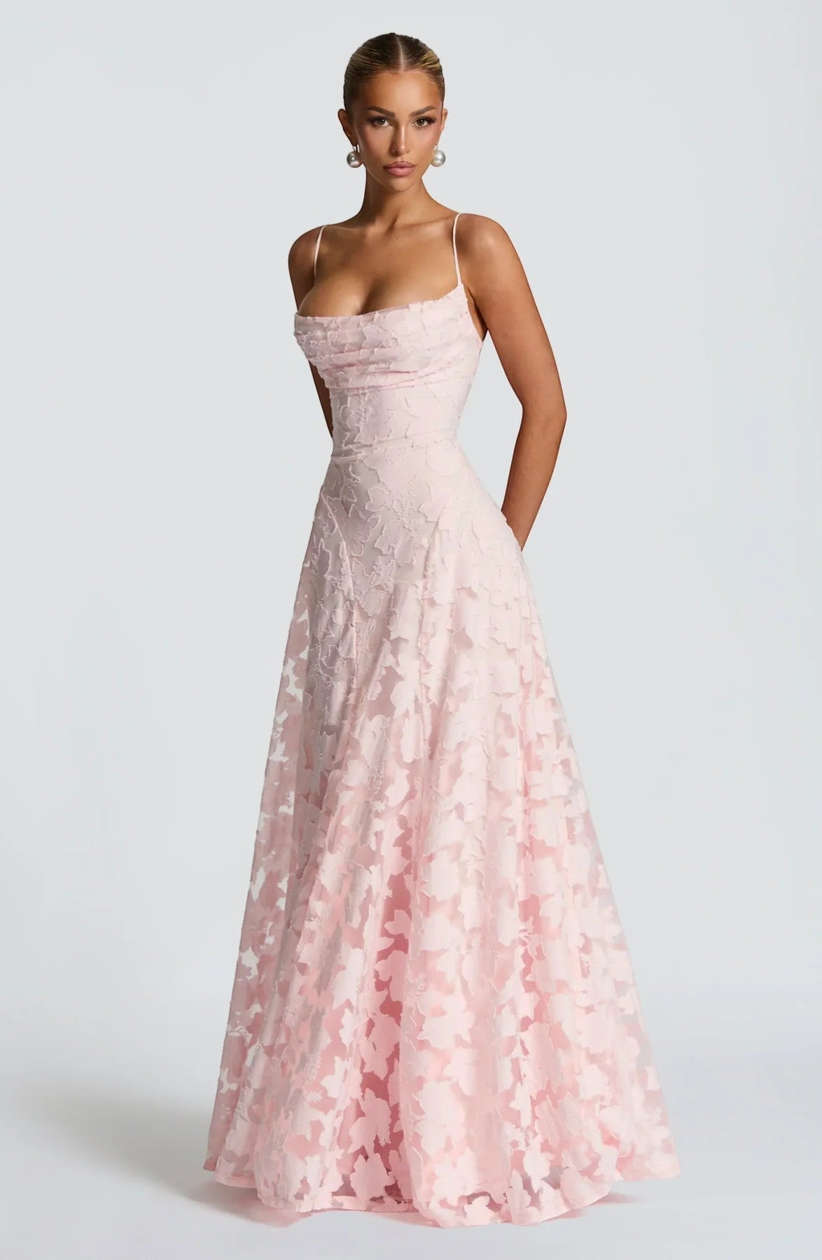 Women’s Lace-Up Backless Maxi Dress – Fitted Bodice | Textured Lace