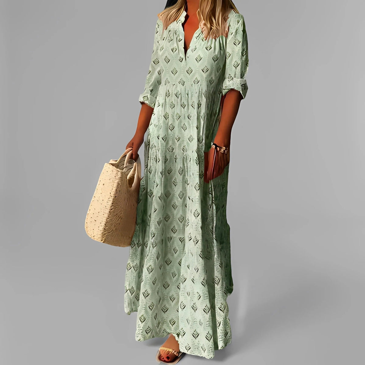 Women's long dress in lightweight fabric – Relaxed fluid fit
