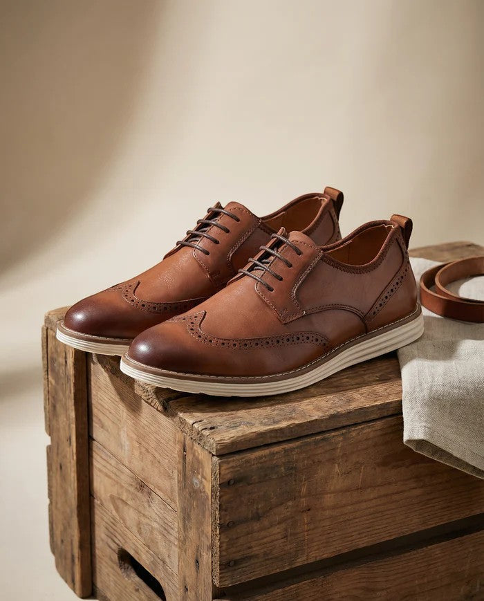 Men's laceless leather shoes – Round toe structured cut