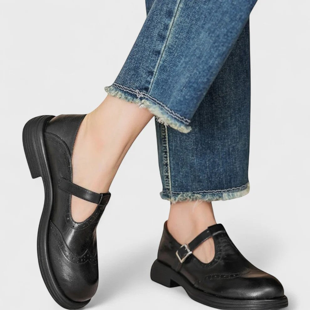Calder Mayne | Structured Women's Leather Block Heel Shoes