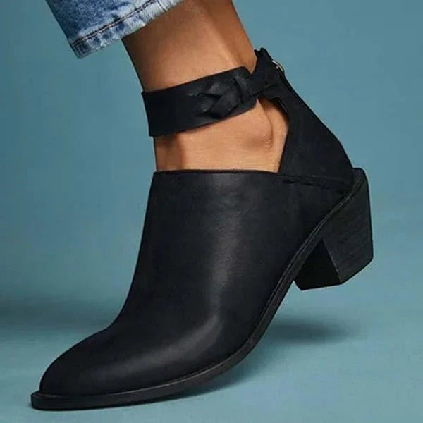 Women's leather ankle boots – Block heel, rear zip fastening