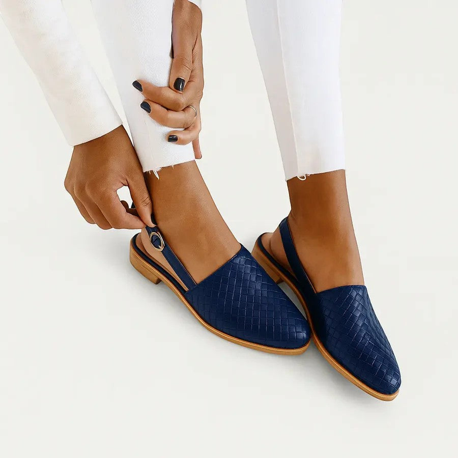 Women's flat leather slingback sandals – Pointed toe, buckle strap