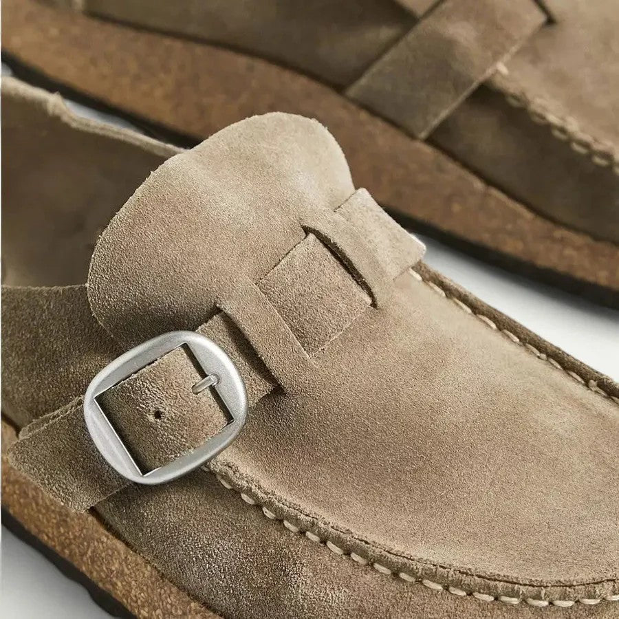Women's suede flat mules – Buckled slip-on strap