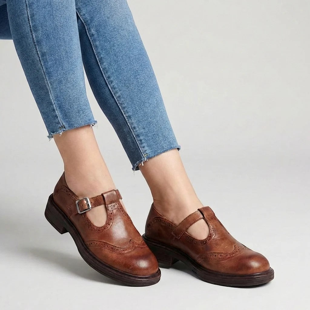 Women's leather loafers with straps – Mid-heel slim fit